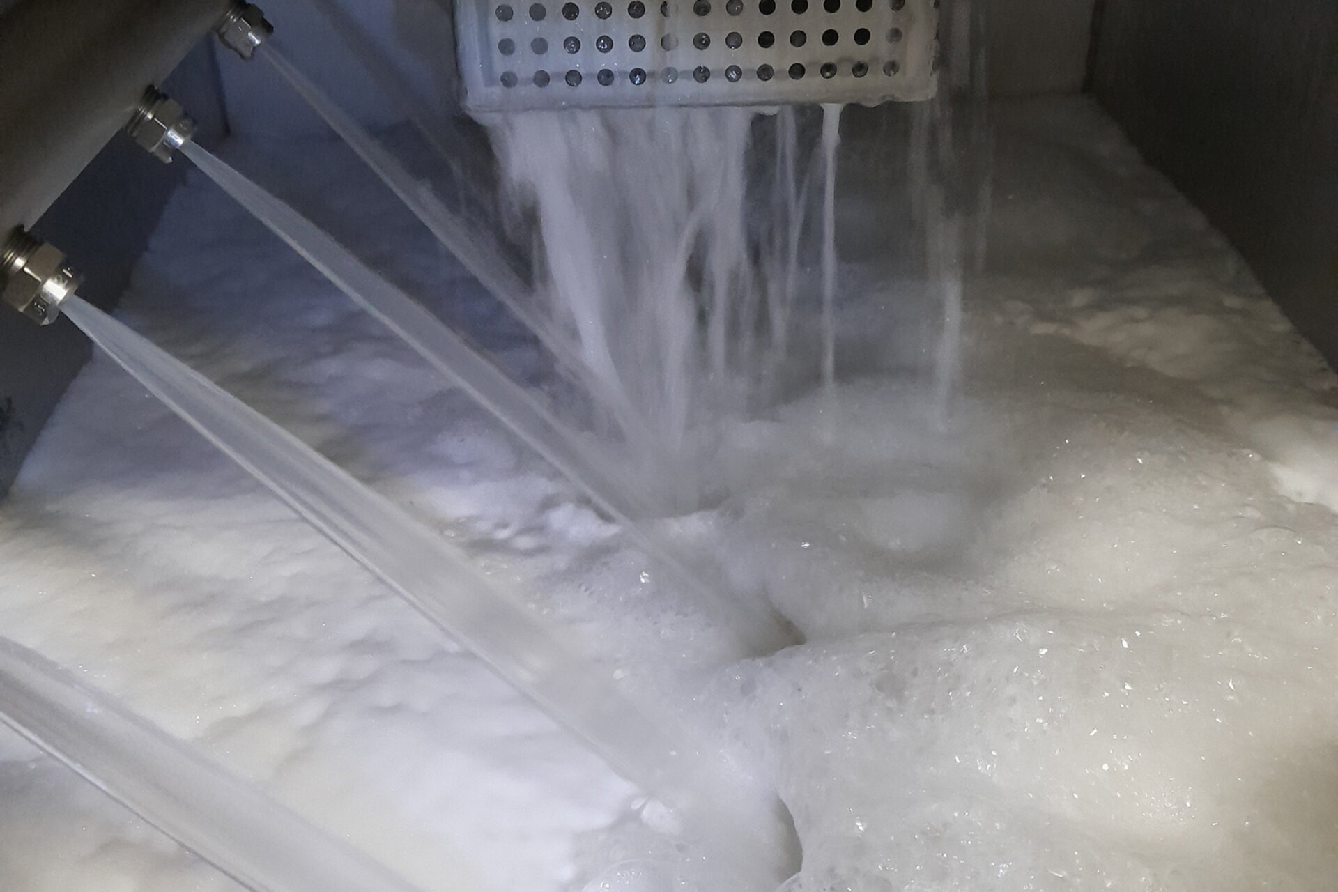 客户案例 | 先进封装清洗剂泡沫过多怎么办？